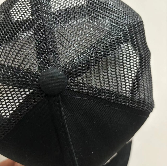 Amiri's baseball cap splashed with black paintAmiri's baseball cap splashed with - Picture 6 of 8